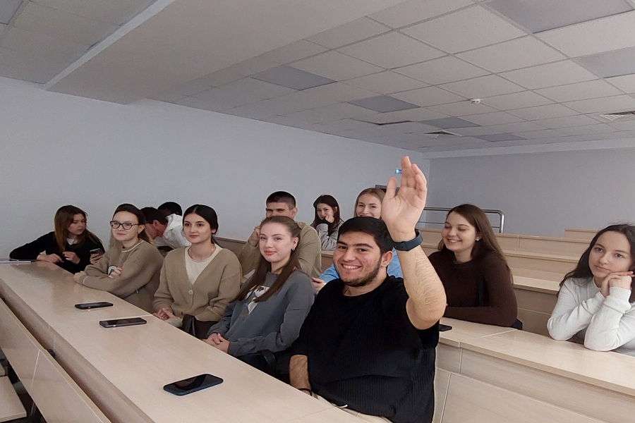 diplomaty_rossii_intellektualnaya_igra_na_fakultete_mezhdunarodnyh_otnoshenij_ncfu_02.jpg diplomaty_rossii_intellektualnaya_igra_na_fakultete_mezhdunarodnyh_otnoshenij_ncfu_02.jpg