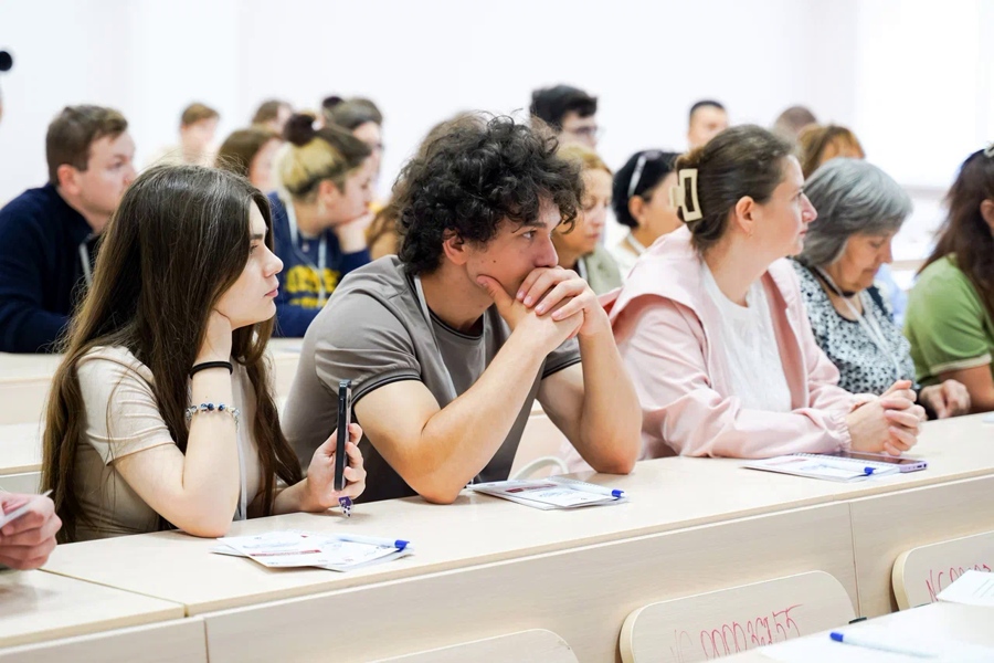 v-SKFU-startovala-ochnaya-chast-proekta-Rossiya-i-Gruziya-poetika-otkrytogo-dialoga-fmo-ncfu-ru-04.jpg v-SKFU-startovala-ochnaya-chast-proekta-Rossiya-i-Gruziya-poetika-otkrytogo-dialoga-fmo-ncfu-ru-04.jpg